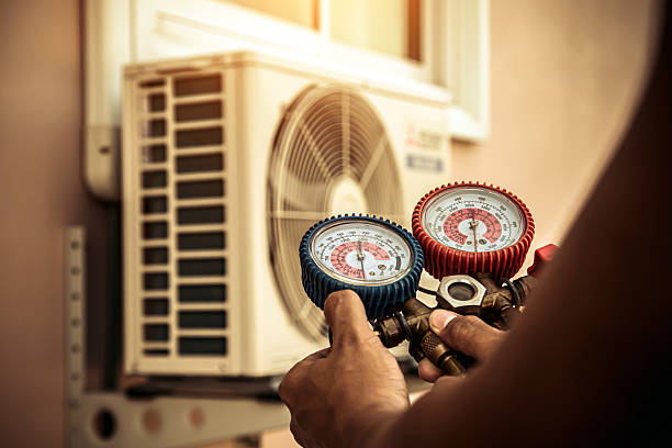 Professional Ductwork Repair technician working in Marengo, IL